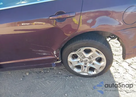 2011 Ford Fusion Se z USA, uszkodzony, nr VIN 3FAHP0HA9BR111408